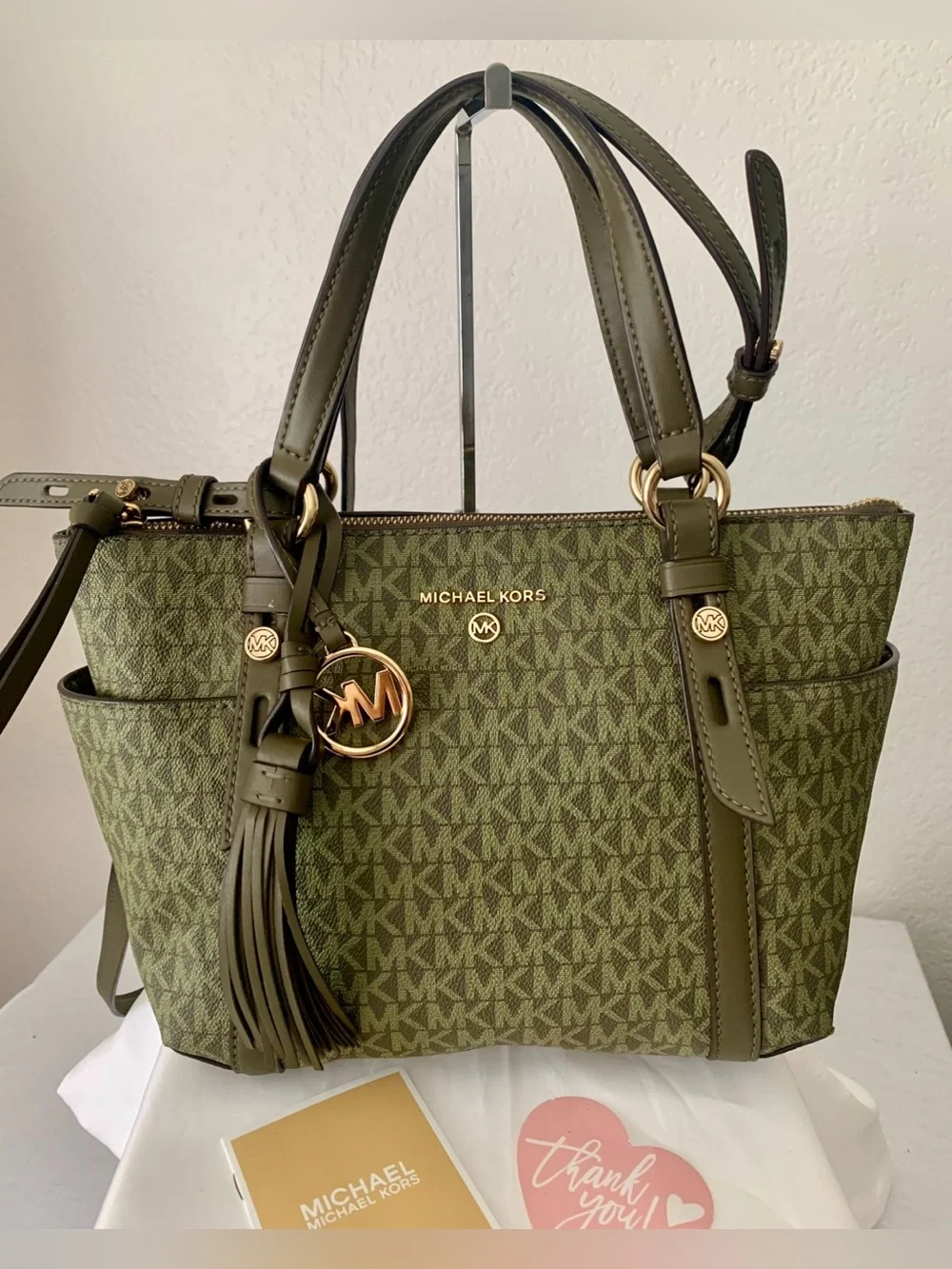 Michael Kors Olive Signature Sullivan
Convertible Tote Tote with Gold Hardware - Picture 10 of 10